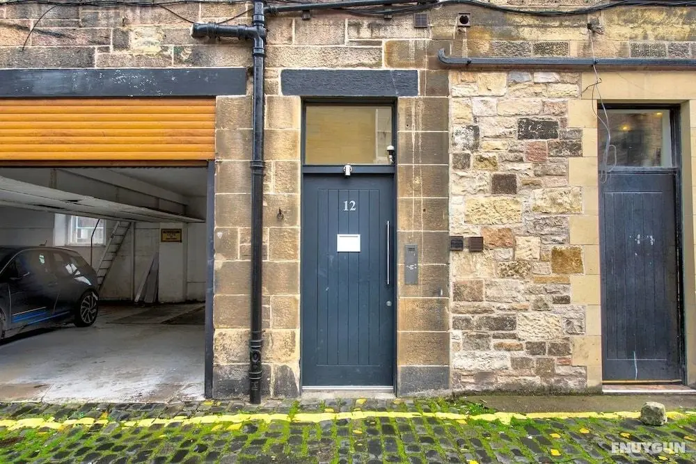 Quiet Mews Street Apartment in the Heart of Edinburgh - Dış Mekan