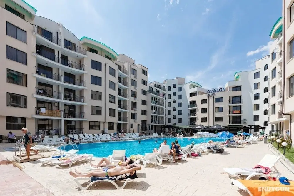 Quiet One Bedroom Apartment with Balcony - Dış Mekan