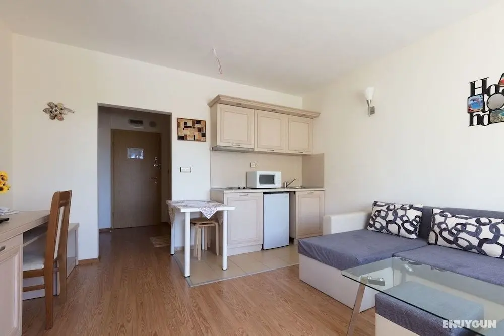 Quiet One Bedroom Apartment with Balcony - Öne Çıkan Resim