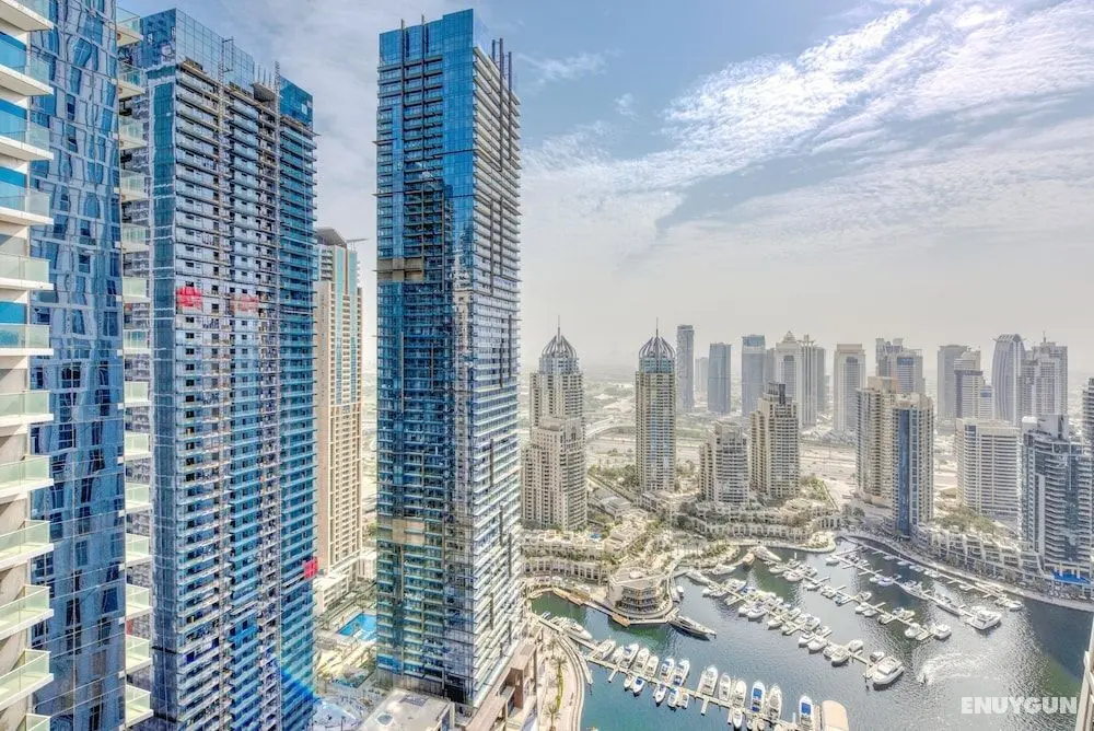 R&H Cayan Tower - Oda Manzaraları