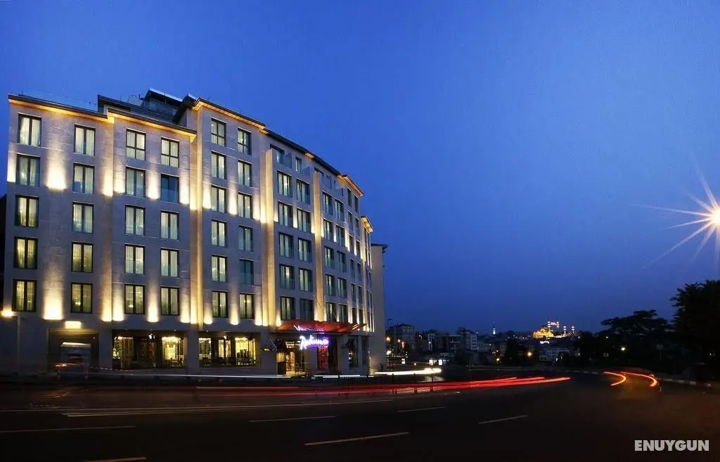 Radisson Blu Hotel İstanbul Pera - Dış Mekan