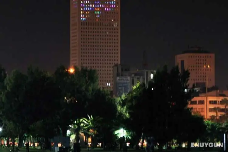 Radisson Blu Hotel Mersin - Gece Görünümü