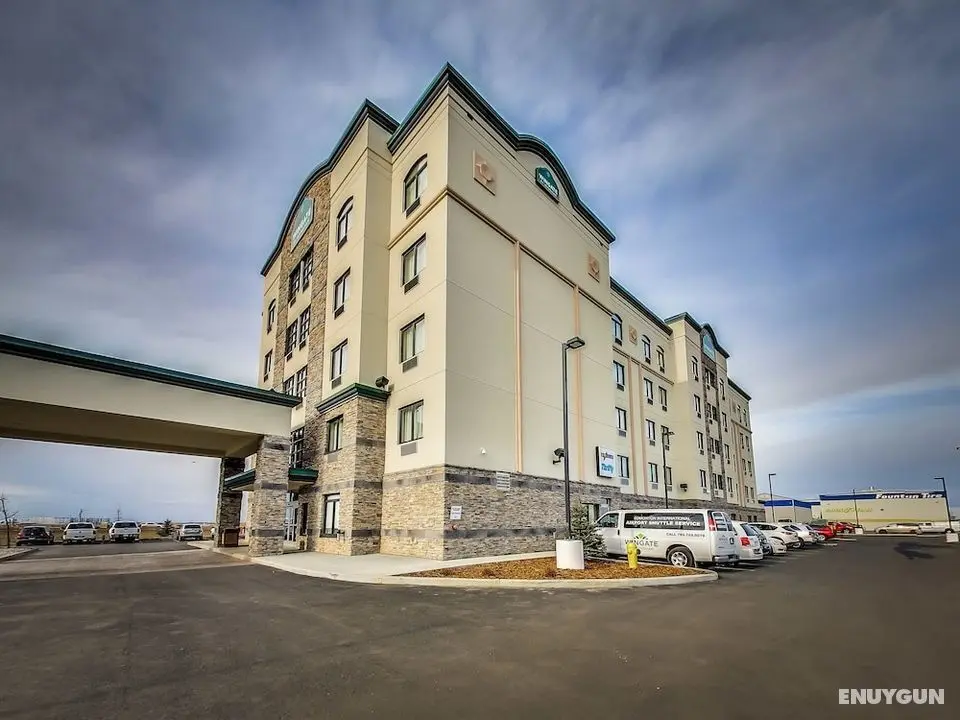 Radisson Hotel Edmonton Airport - Konum Öne Çıkanlar
