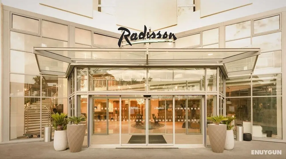 Radisson Hotel Nice Airport - Dış Mekan