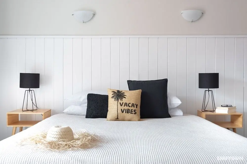 Raglan Sunset Motel - Öne Çıkan Resim