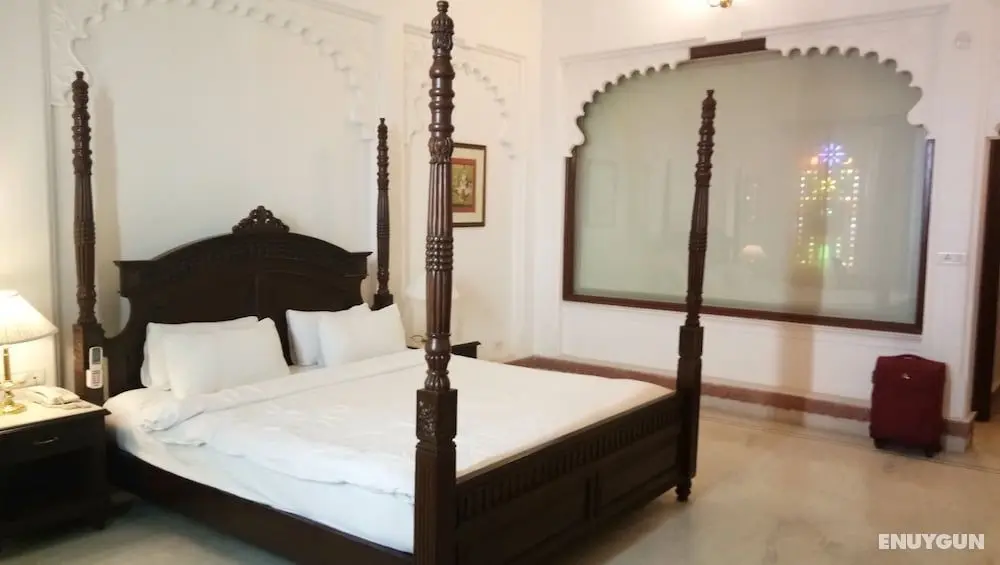Raj Kuber - A Boutique Lake View Hotel - Öne Çıkan Resim