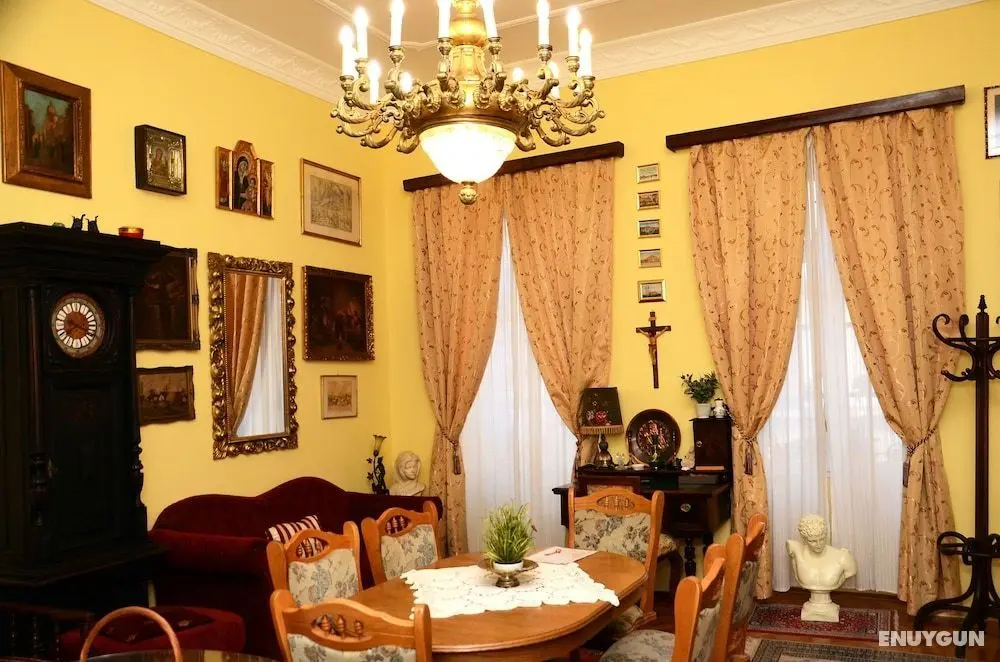 Rakoczi Boulevard Apartments - Öne Çıkan Resim