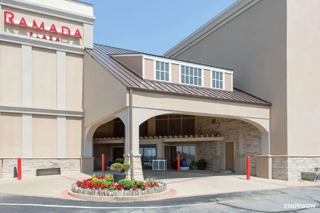 Ramada Plaza by Wyndham Nags Head Oceanfront - Genel