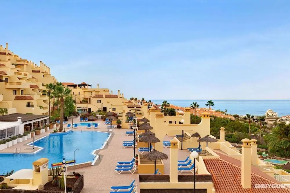 Ramada Residences by Wyndham Costa Adeje - Dış Mekan