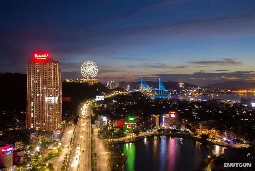 Ramada Hotel & Suites by Wyndham Halong Bay View - Öne Çıkan Resim