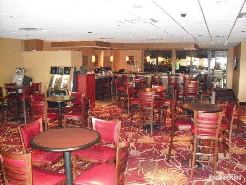Ramada by Wyndham East Syracuse Carrier Circle - Genel