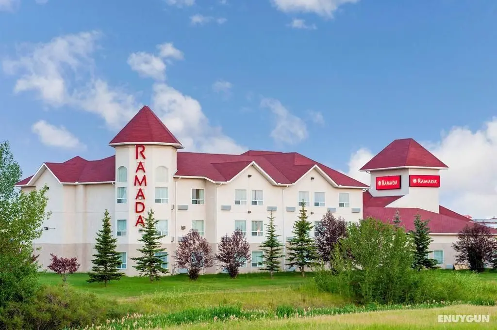 Ramada by Wyndham Edmonton International Airport - Genel
