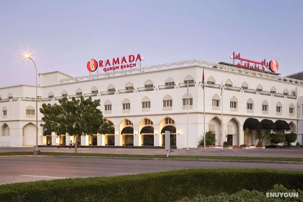 Ramada by Wyndham Qurum Beach - Öne Çıkan Resim