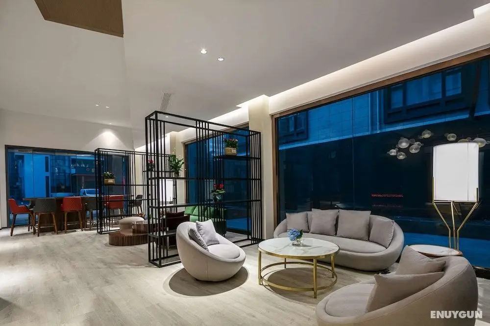 Ramada by Wyndham Yangzhou Slender West Lake - Lobi