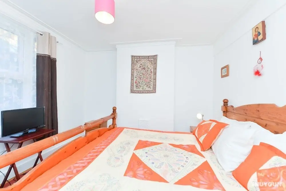 Raspberry Lodge - Öne Çıkan Resim