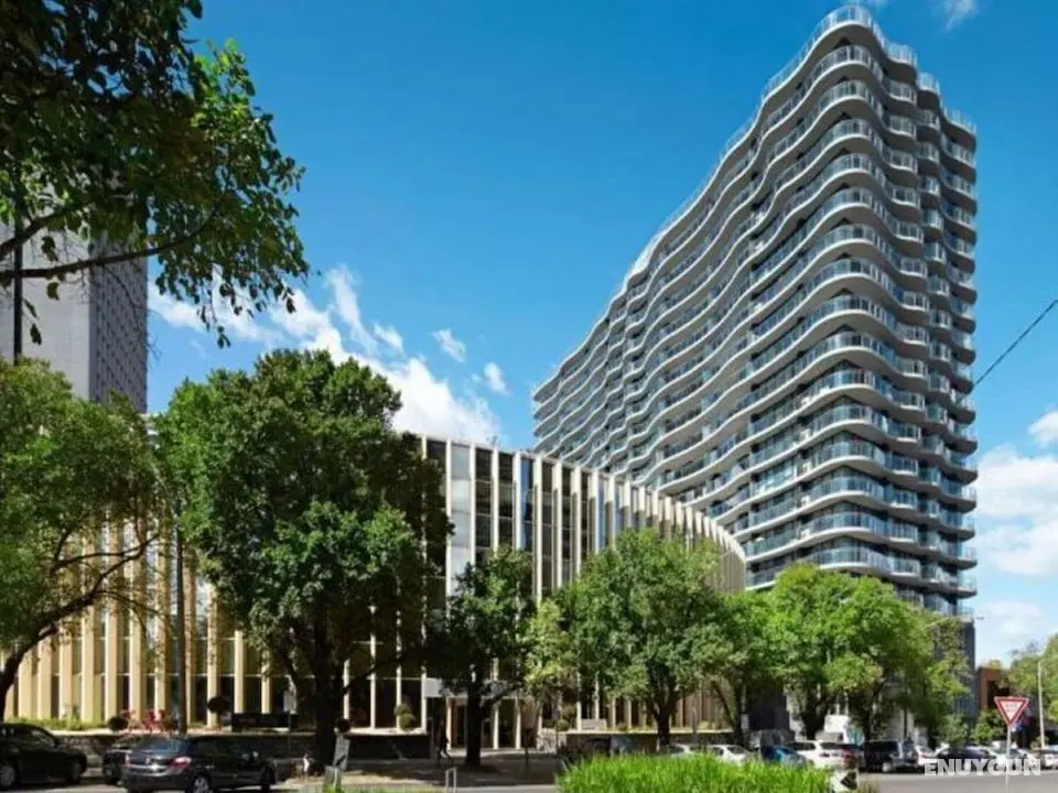 ReadySet Apartments on Emerald - Öne Çıkan Resim