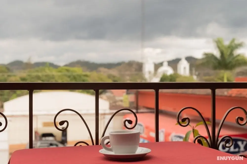 Hotel Real Camino Lenca - Dış Mekan