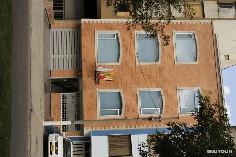 Hotel Real Estación - Dış Mekan