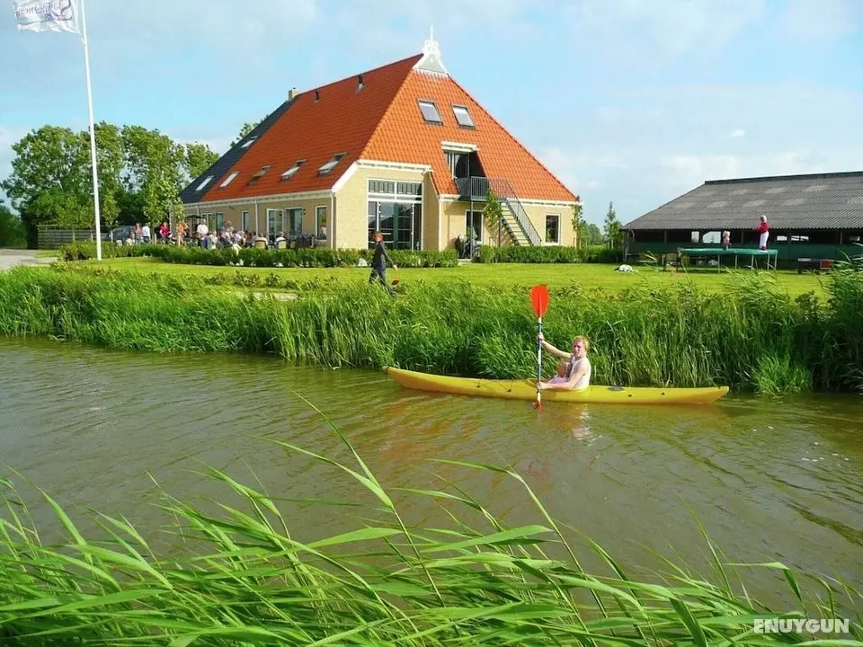Recreational Farm Located in a Beautiful Area of Friesland - Öne Çıkan Resim