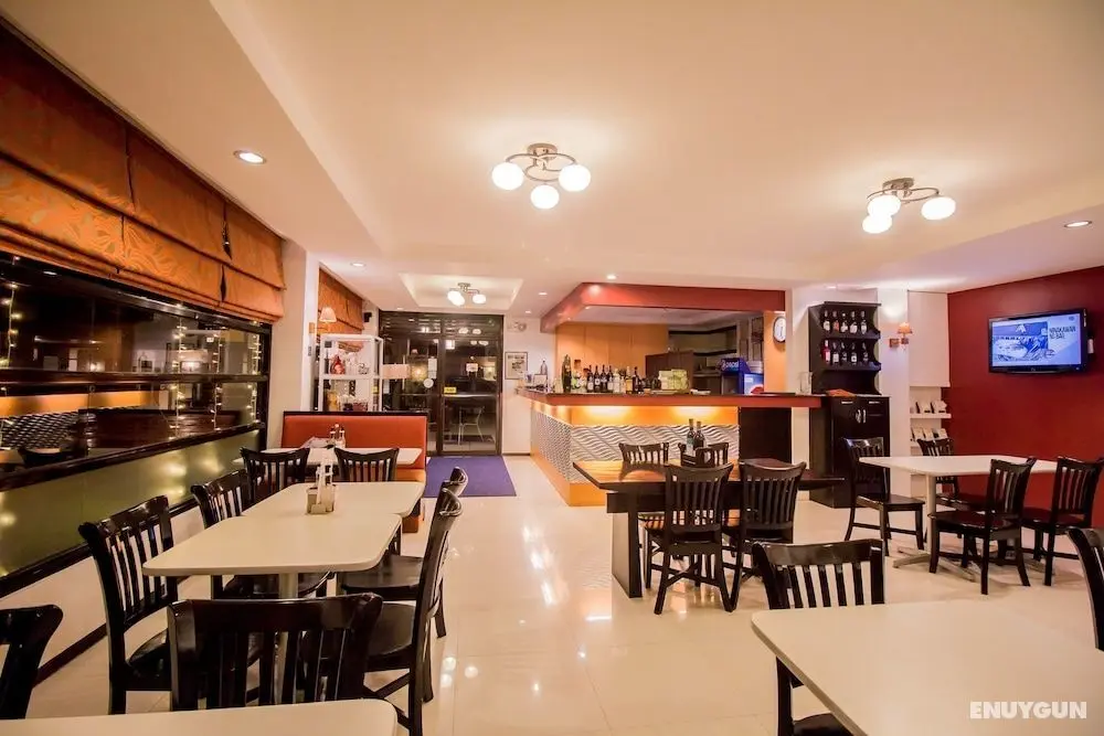 The Red Palm Suites and Restaurant - Öne Çıkan Resim