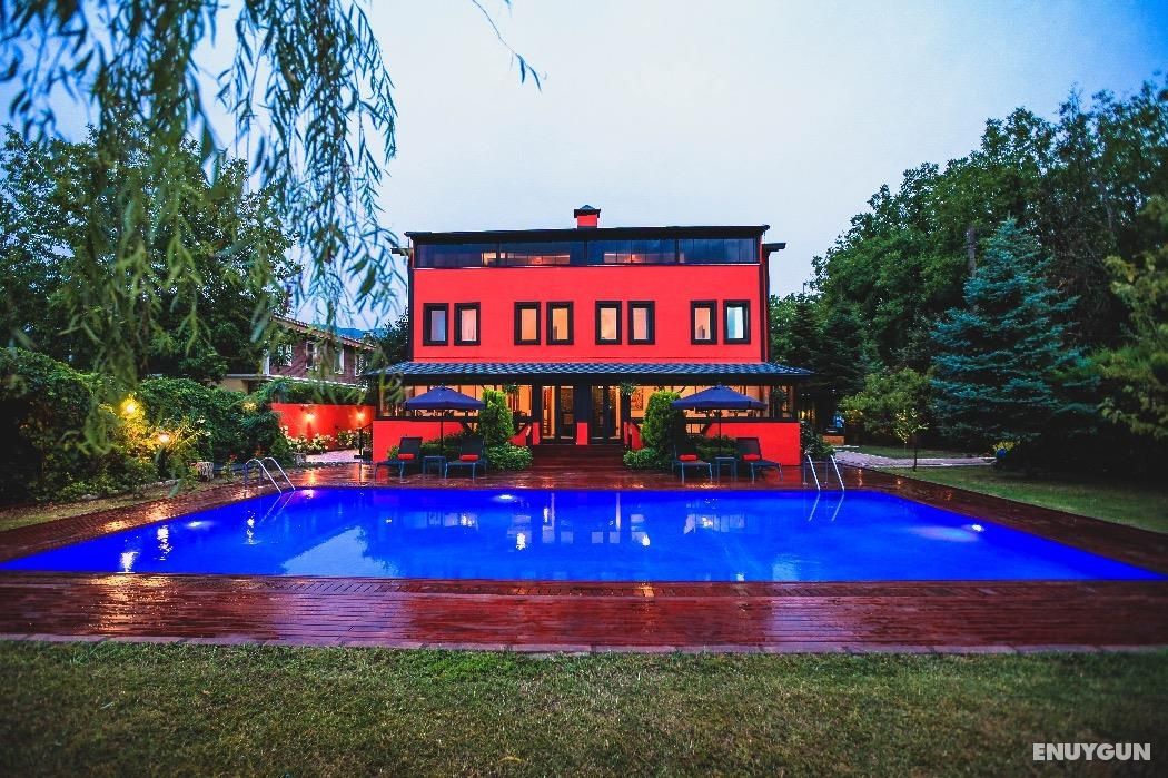 The Red Witch Boutique Hotel