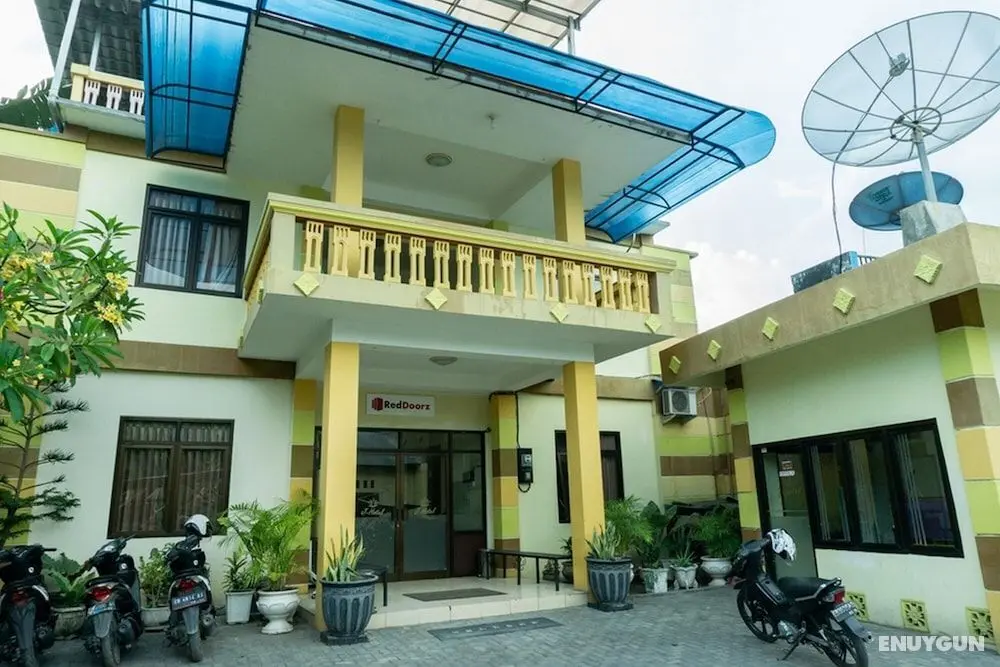RedDoorz @ Gatot Subroto Ende - Öne Çıkan Resim