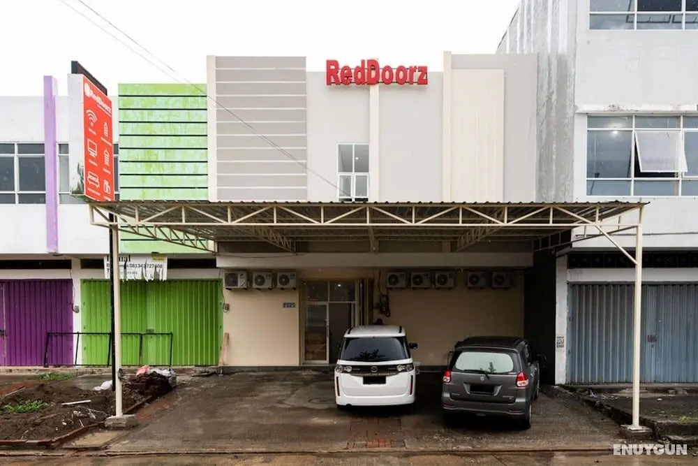 RedDoorz @ Graha Cemerlang Maros - Dış Mekan