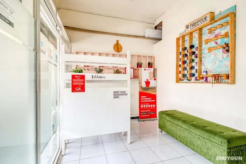 RedDoorz Hostel near Terminal Condongcatur Jogja - Lobi