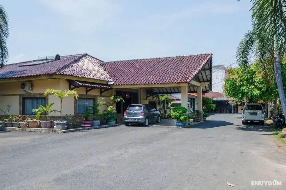 RedDoorz @ Jalan Lintas Sumatera Lahat - Dış Mekan