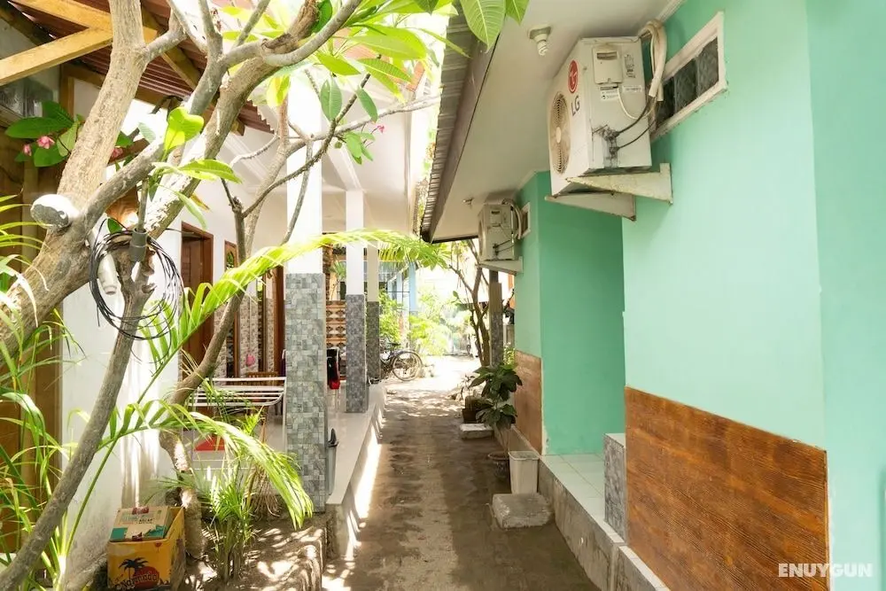 RedDoorz near Gili Trawangan Port - Dış Mekan