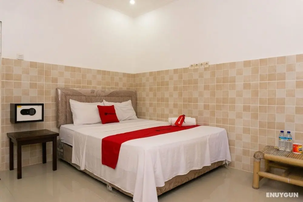 RedDoorz near Gili Trawangan Port - Öne Çıkan Resim