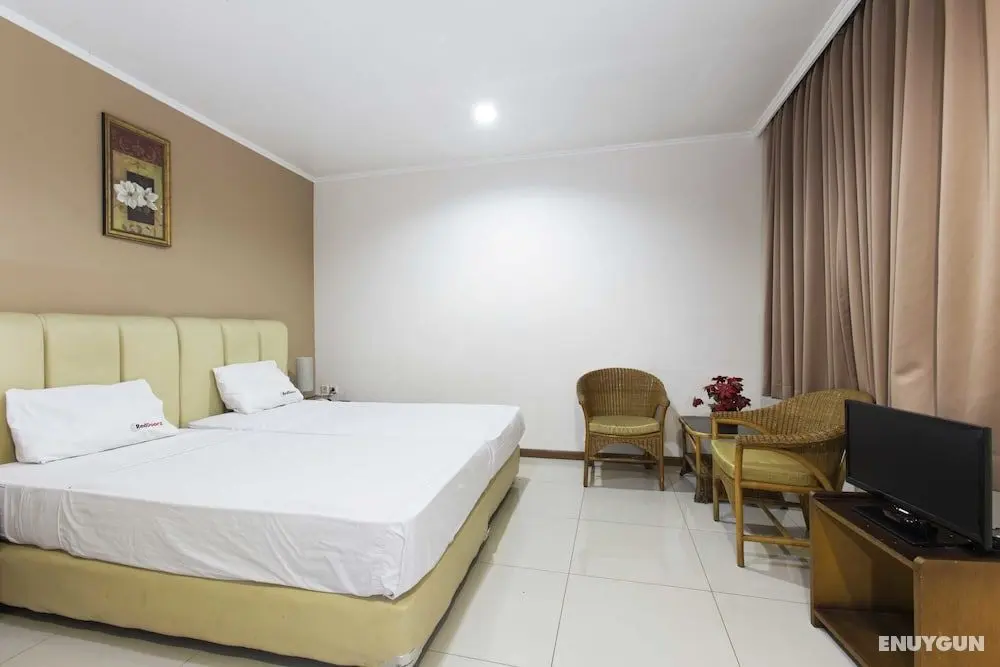 RedDoorz near Gondangdia Station - Öne Çıkan Resim