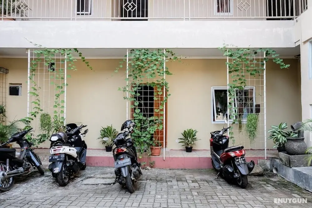 RedDoorz near Kebun Raya Bogor 2 - Dış Mekan