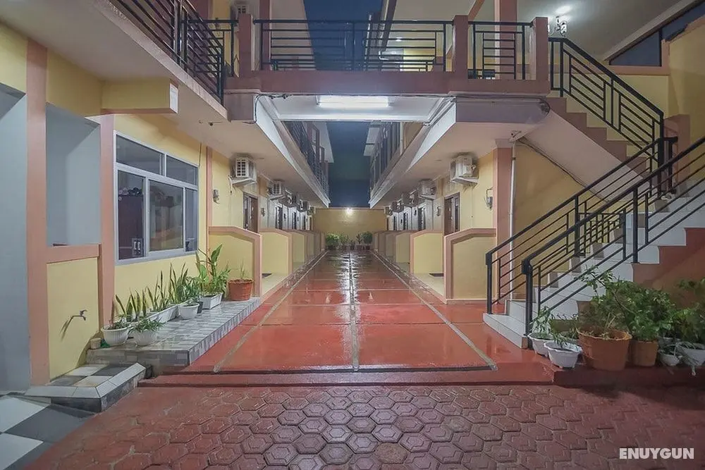 RedDoorz near RSUD Dr. Abdul Aziz - Öne Çıkan Resim