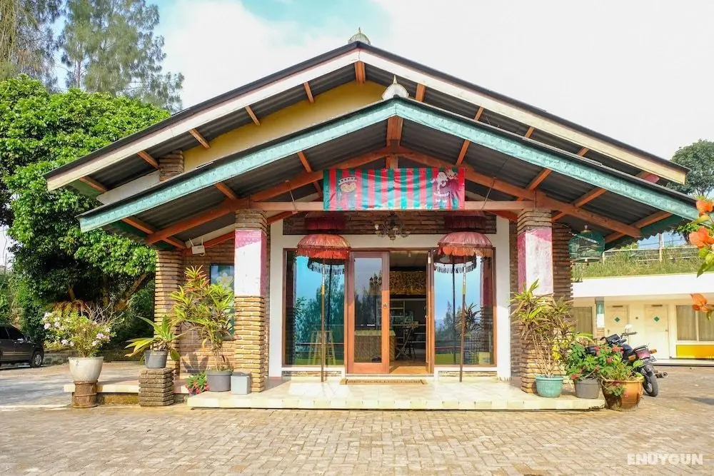 RedDoorz near STAB Syailendra Kopeng - Öne Çıkan Resim