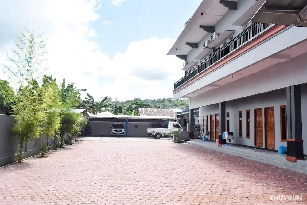 RedDoorz near Universitas Pattimura Ambon - Öne Çıkan Resim