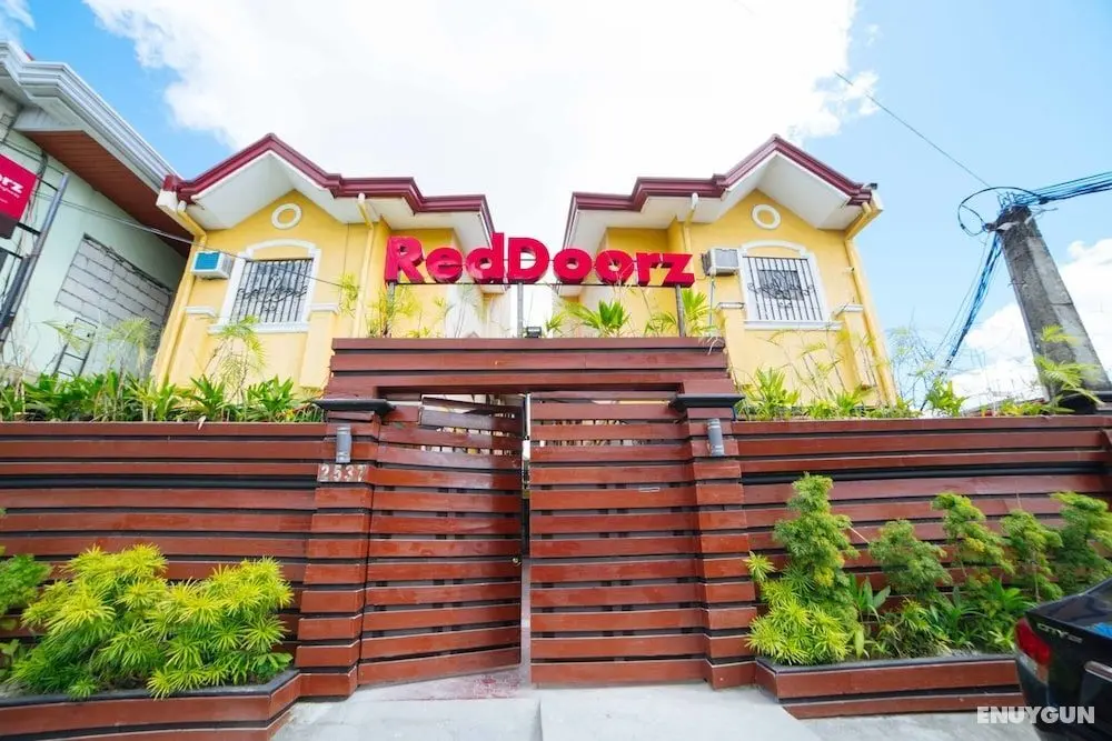 RedDoorz Plus @ A Santos Road Angeles City - Öne Çıkan Resim
