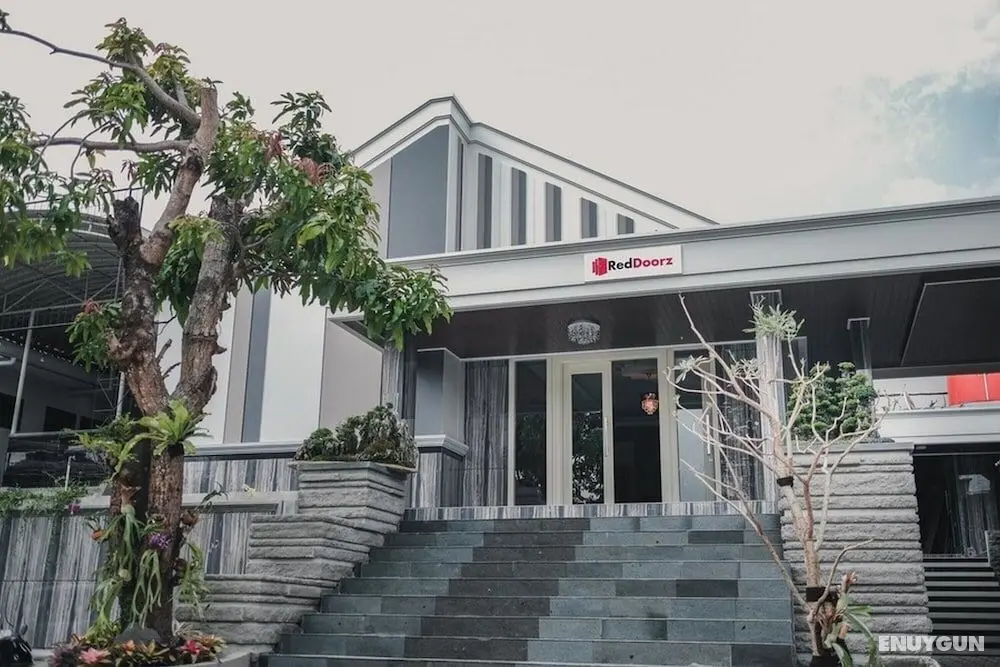 RedDoorz Plus @ Jalan Dr. Cipto Mangunkusumo Lampung - Öne Çıkan Resim