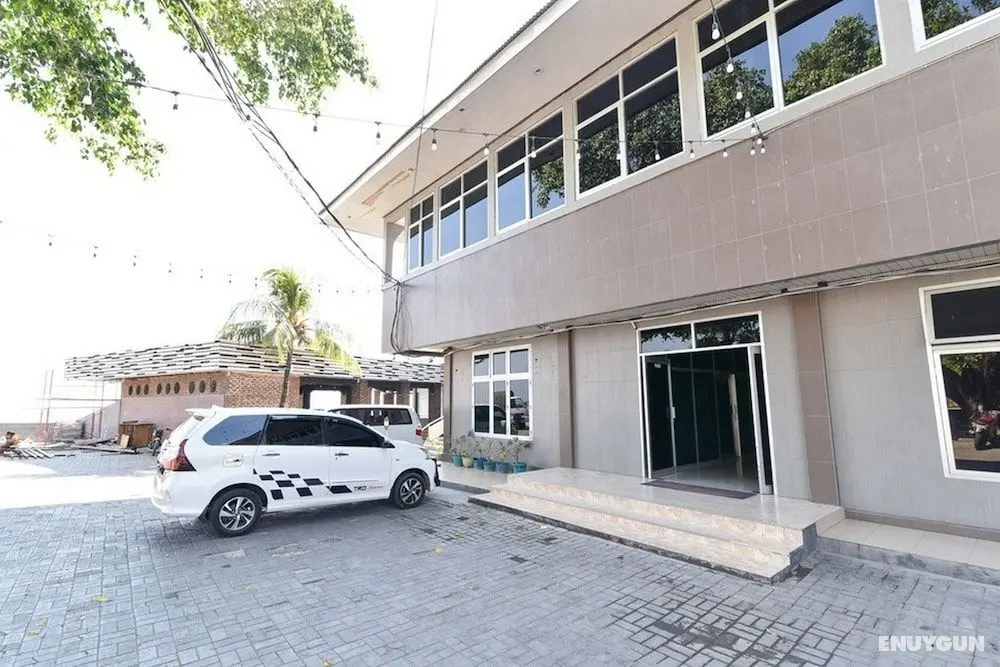RedDoorz Plus @ Ketapang Satu Beach Kupang - Dış Mekan