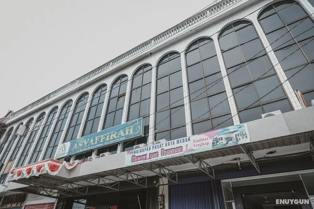 RedDoorz Plus near Istana Maimun Medan - Dış Mekan