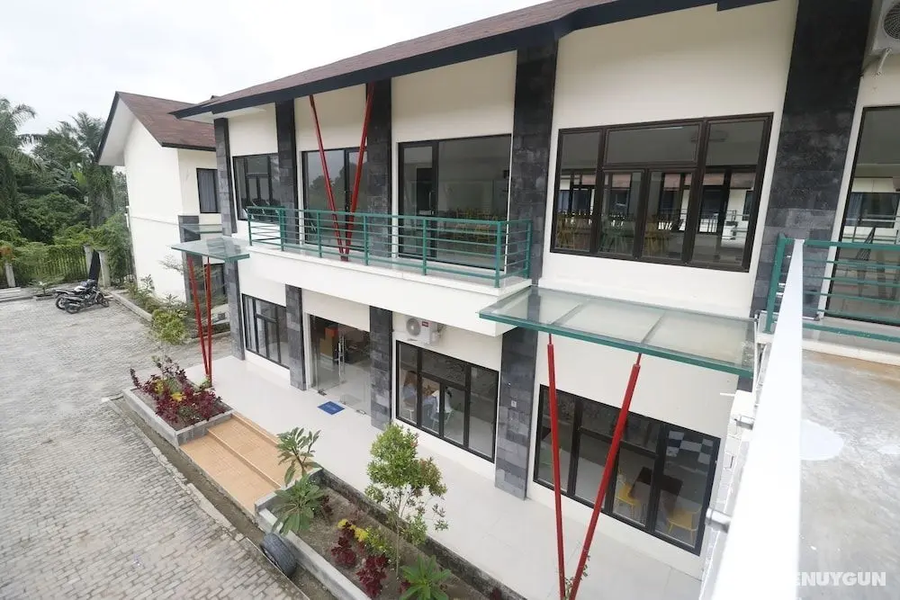 RedDoorz Plus near Kualanamu Airport - Öne Çıkan Resim