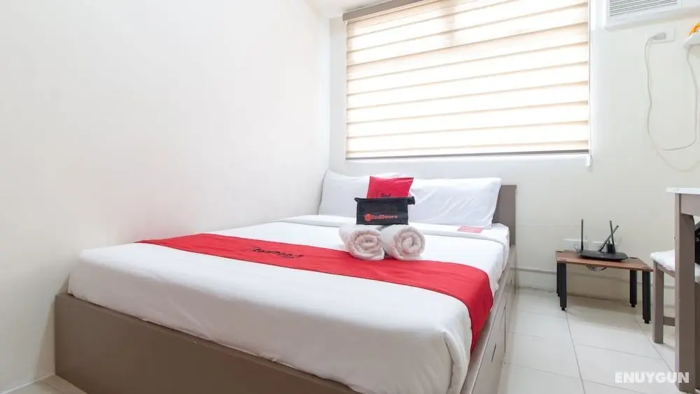 RedDoorz Plus @ Urban Deca Tower Edsa 2 - Öne Çıkan Resim