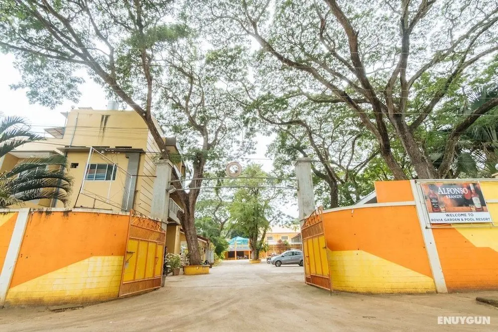 RedDoorz Premium @ Gabinete Road Palawan - Dış Mekan