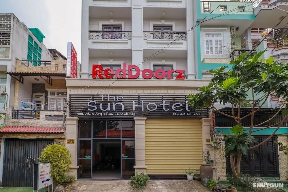 RedDoorz The Sun Hotel near Duong Quang Ham Street - Dış Mekan