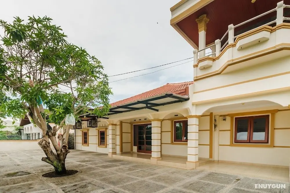RedDoorz Syariah @ Jalan Dr Mansyur Medan - Öne Çıkan Resim