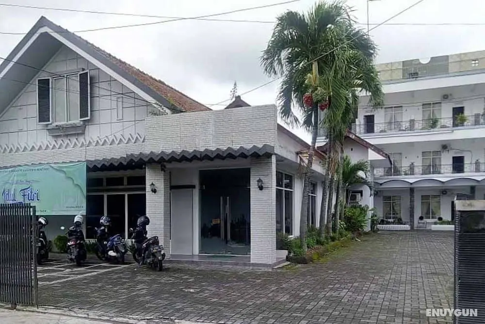 RedDoorz Syariah @ Hotel Kencana Tasikmalaya - Dış Mekan