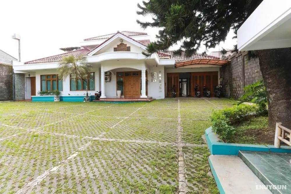 RedDoorz Syariah near Alun Alun Magelang - Öne Çıkan Resim