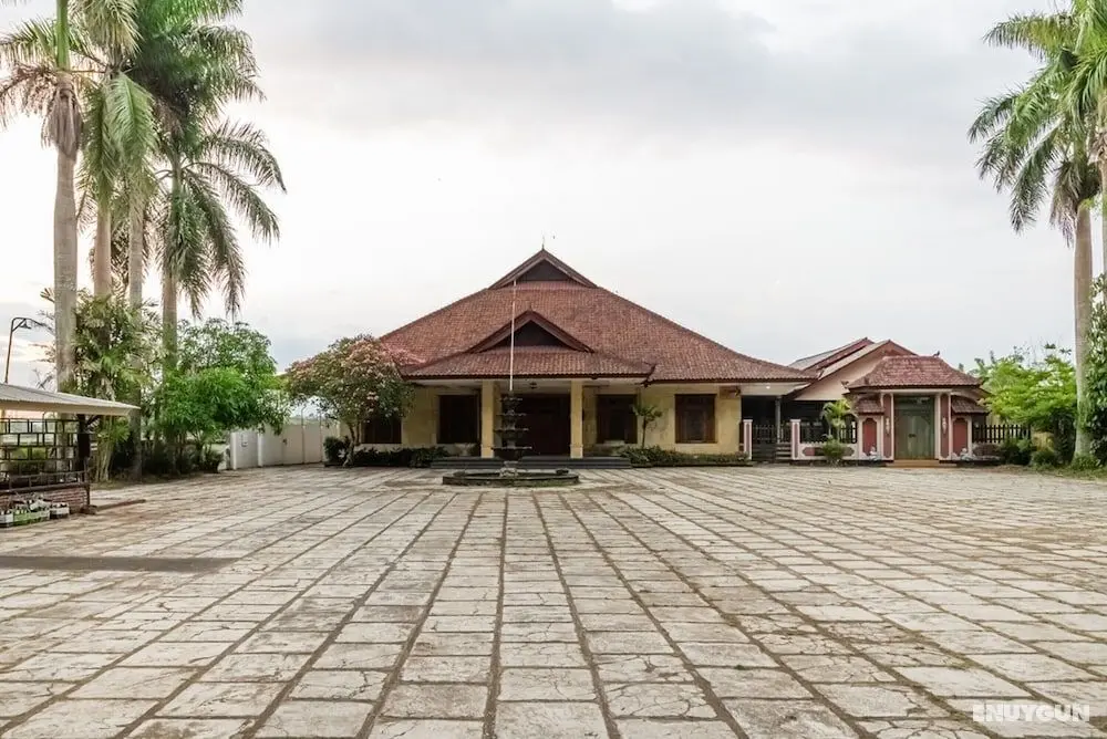 RedDoorz Syariah near Gor Ken Arok - Öne Çıkan Resim