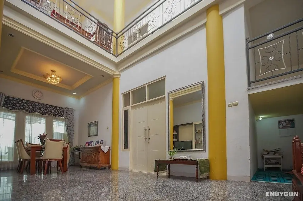 RedDoorz Syariah near Museum Lambung Mangkurat 2 - Öne Çıkan Resim