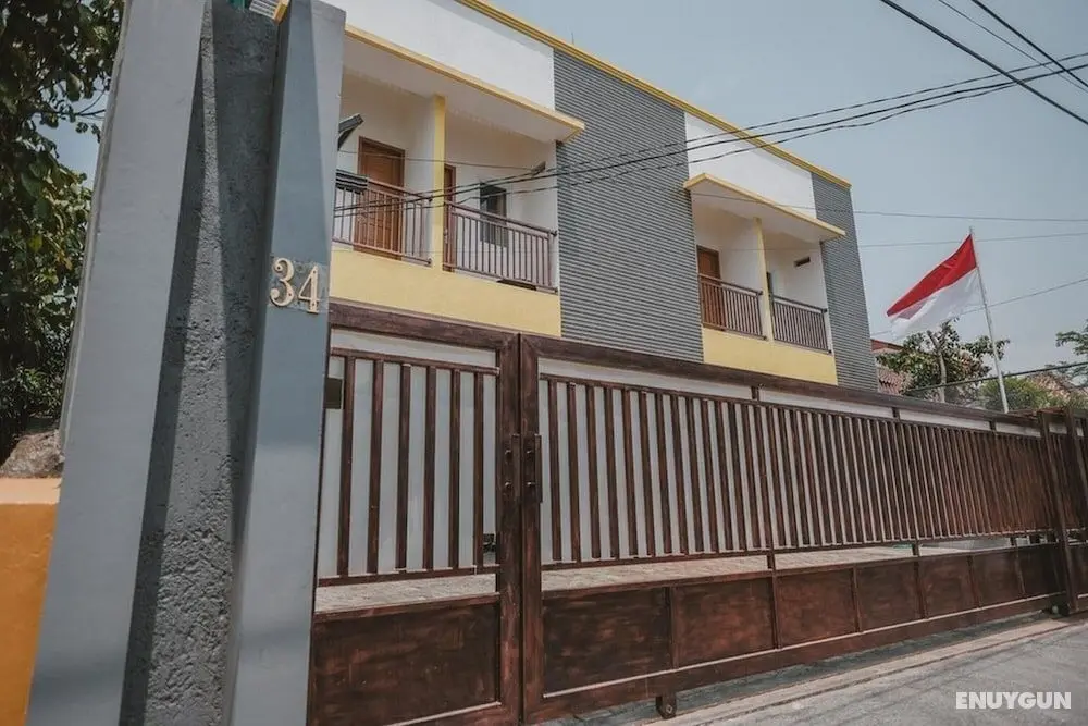 RedDoorz Syariah near Pahoman Stadium Lampung - Dış Mekan